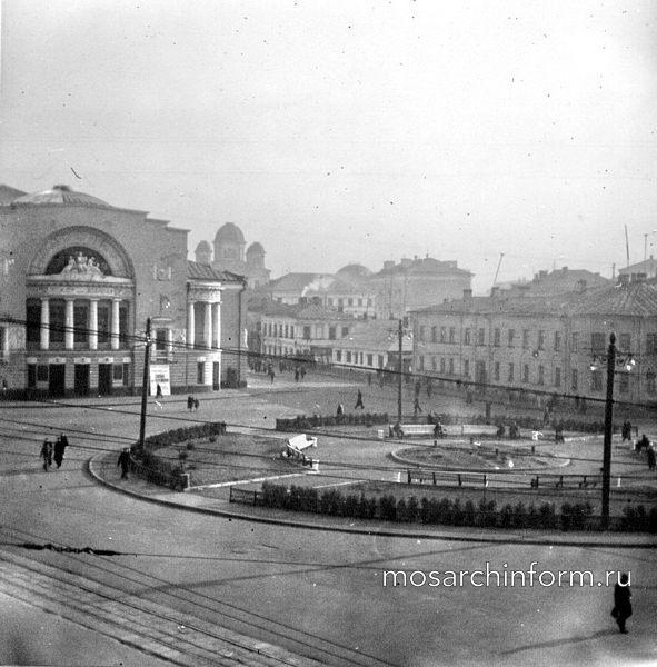Театр в Ярославле - Архитектура России 19 века.